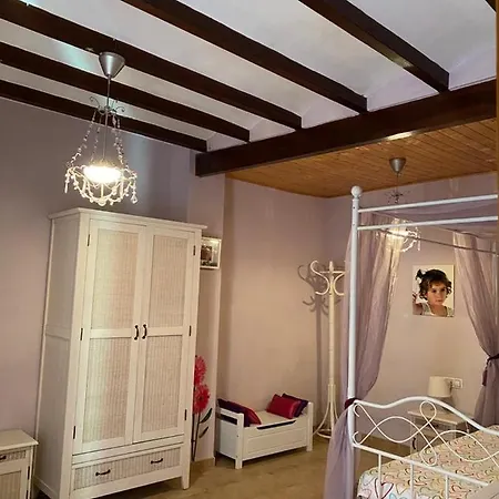 Ca Elvireta Tatil Evi